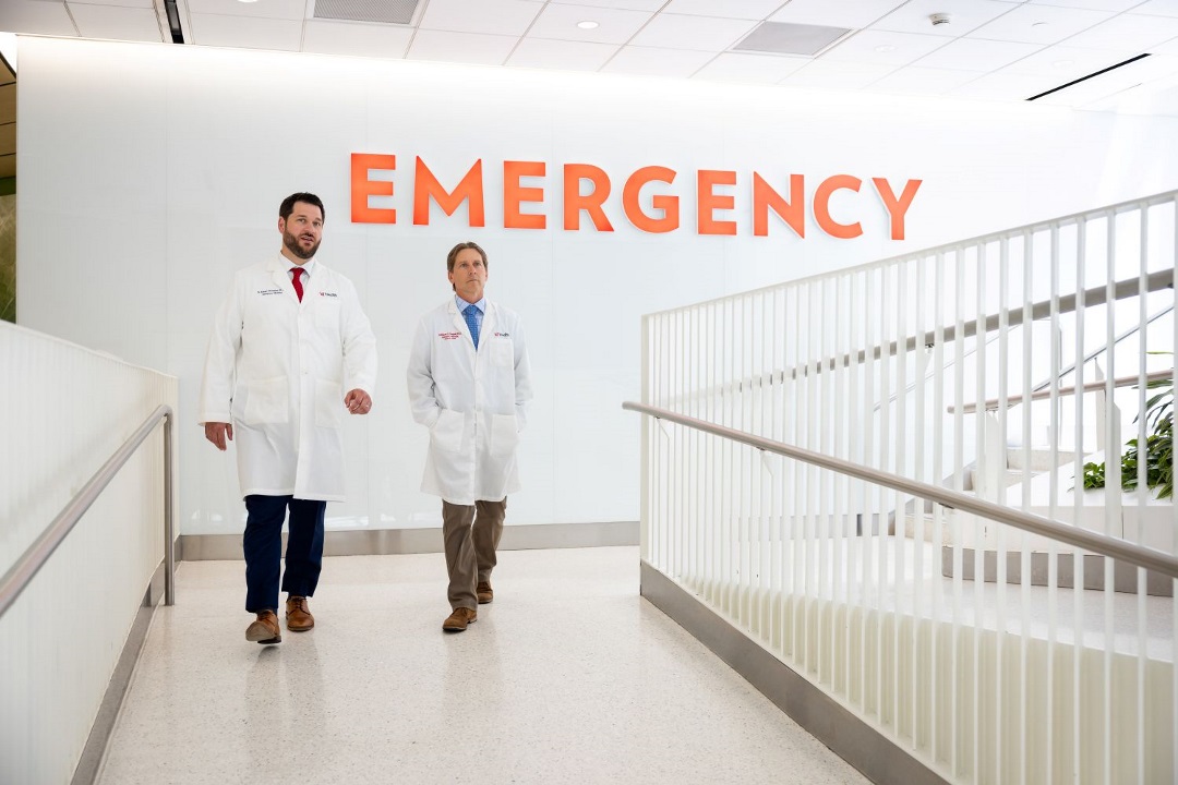 Two attending physicians walking together