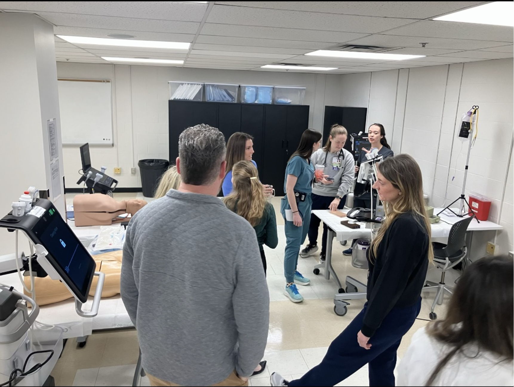 Residents Practicing Procedures in the Simulation Lab